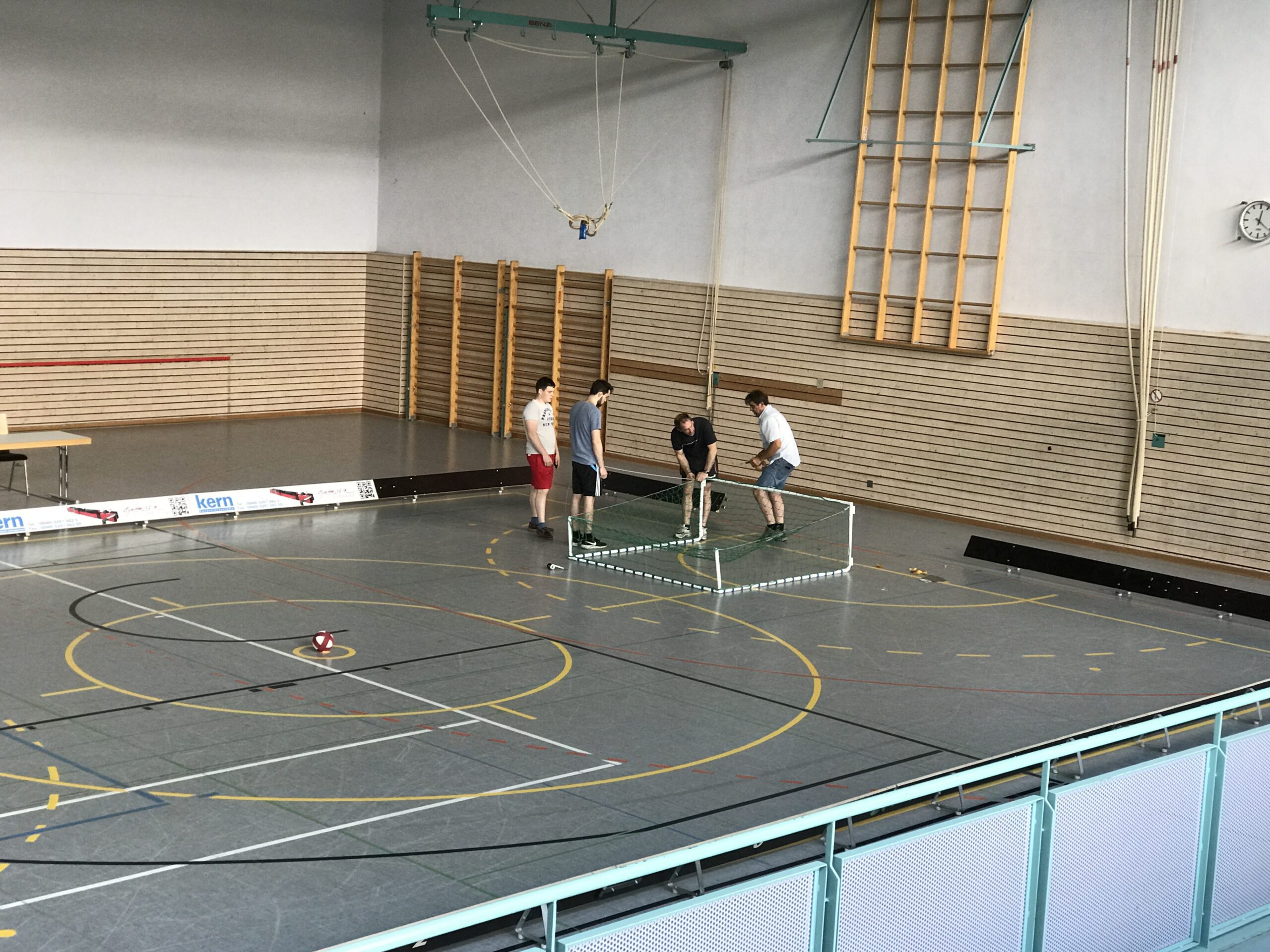 Raballabteilung beim Richten unserer Tore für dass Pfingstturnier 2017